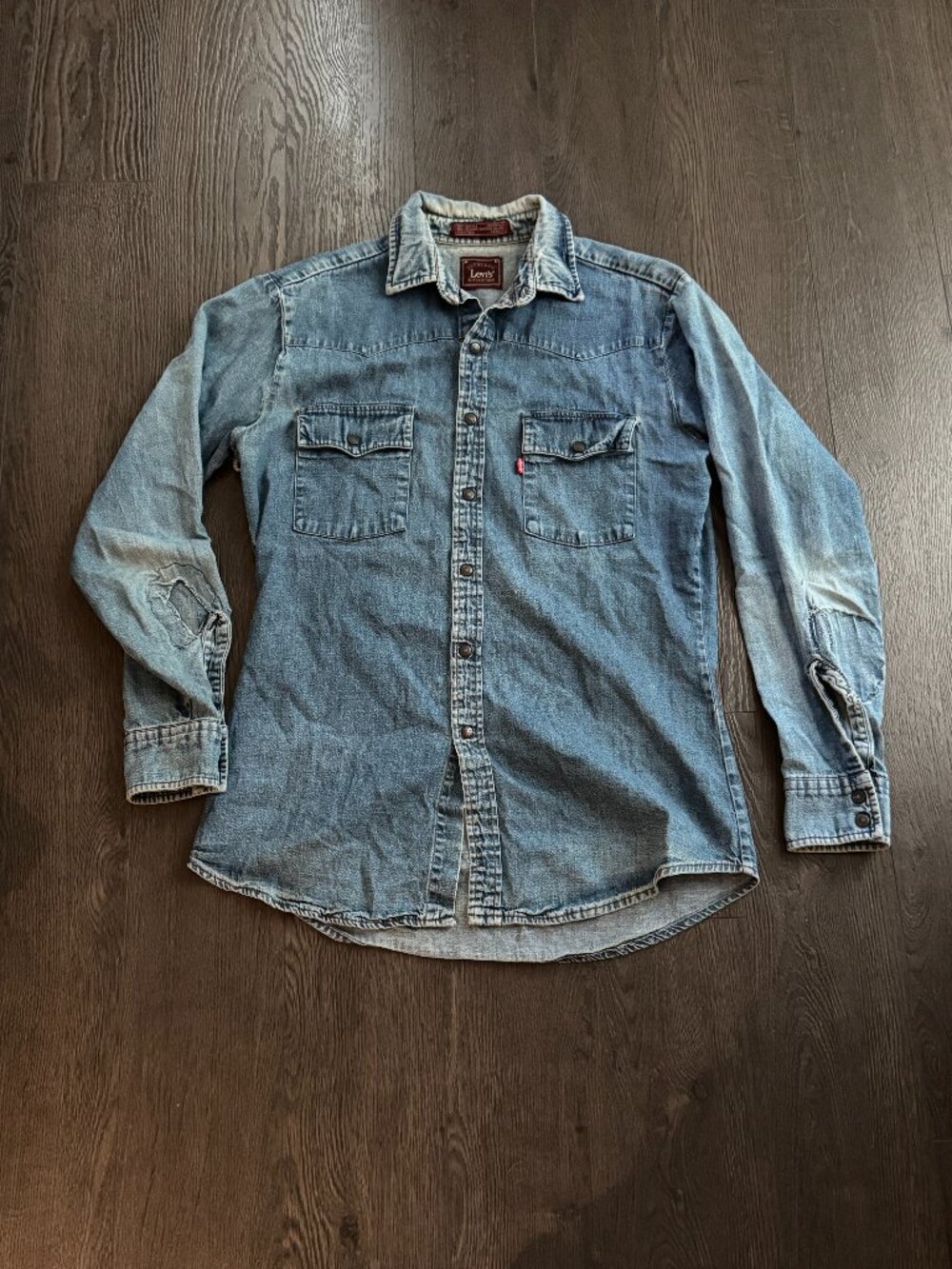 VINTAGE LEVI'S WESTERN BUTTON UP SHIRT DISTRESSED REPAIRED SIZE MEDIUM